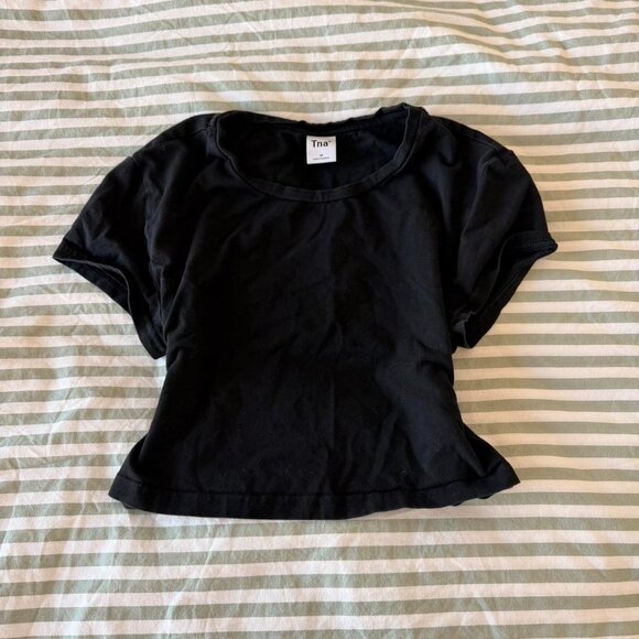 aritzia Tops - Black Cropped Tshirt Tna By 883 A